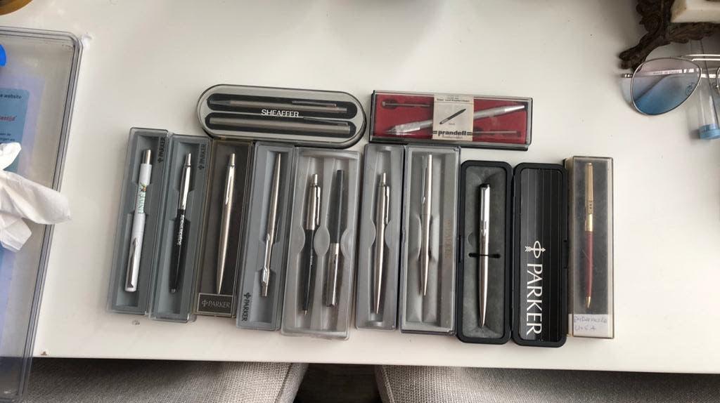 Grote collectie Parker, Sheaffer, Papermate pennen, Verzamelen, Pennenverzamelingen, Pennenset, Gebruikt, Parker, Met doosje