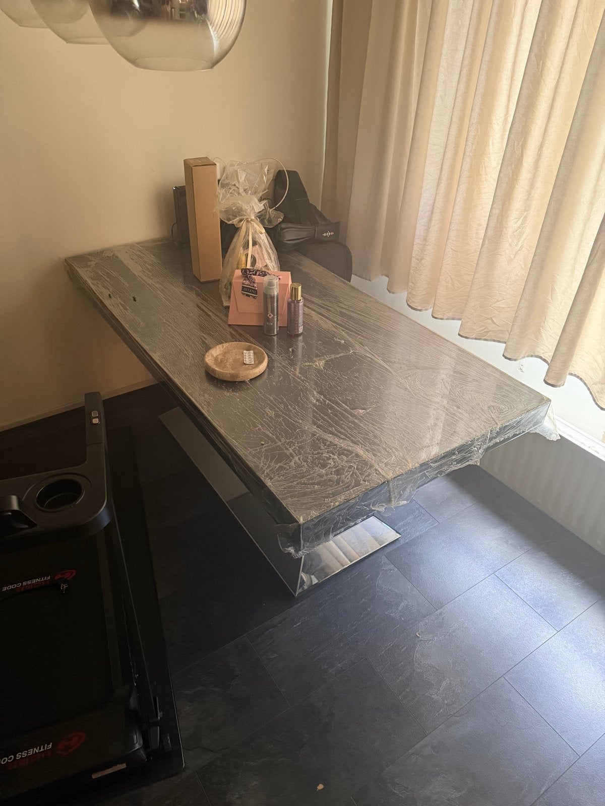 Moderne glazen eettafel - Zo goed als nieuw, Huis en Inrichting, 150 tot 200 cm, 50 tot 100 cm, Ophalen of Verzenden, Glas