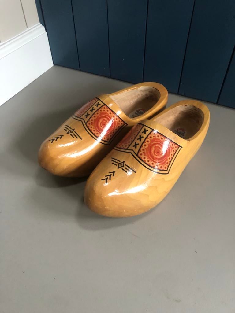 Nieuwe houten klompen maat 48 - slechts 10 meter gelopen, Ophalen of Verzenden, Zo goed als nieuw, Klompen