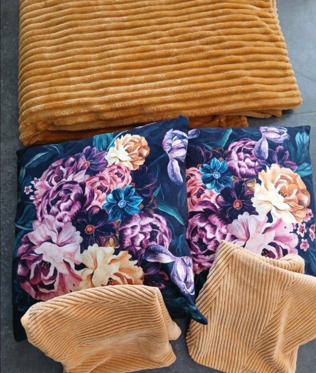 kussens en plaid, Ophalen of Verzenden, Zo goed als nieuw, Vierkant