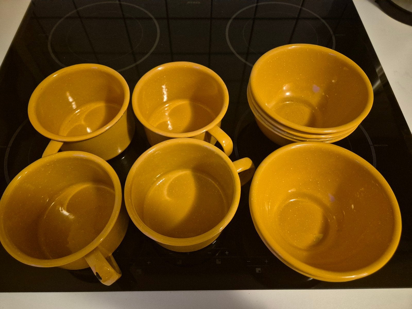 Emaille servies Dille & Kamille okergeel, Ophalen of Verzenden