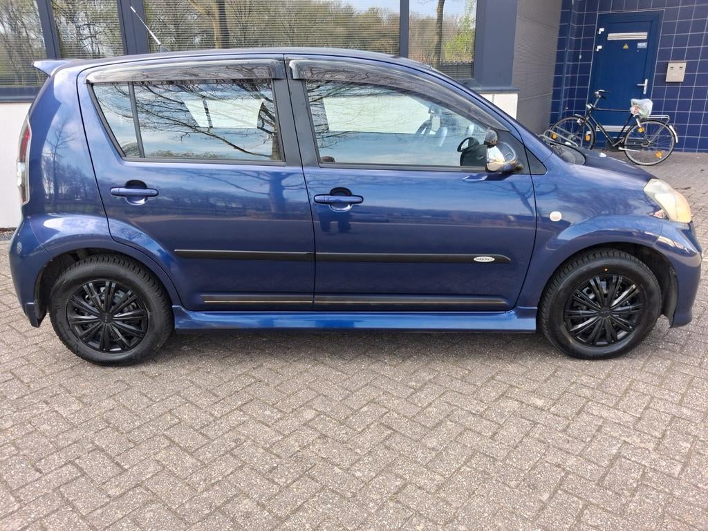 Daihatsu Sirion 1.3  GT UITV 2005 Blauw, Auto's, Daihatsu, Voorwielaandrijving, Stof, 40 €/maand, Zwart