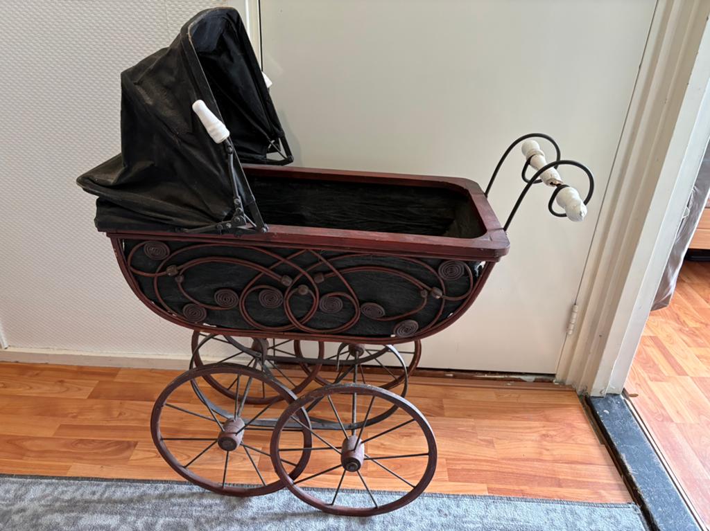 Antieke / vintage kinderwagen –, brocante, Antiek en Kunst, Antiek | Overige Antiek, Ophalen