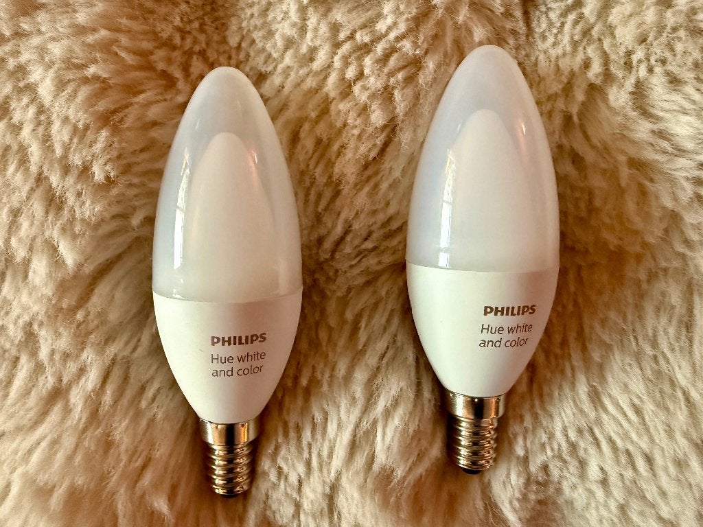 Philips Hue E14 White and Color 2 stuks, Led-lamp, E14 (klein), Ophalen of Verzenden, Zo goed als nieuw