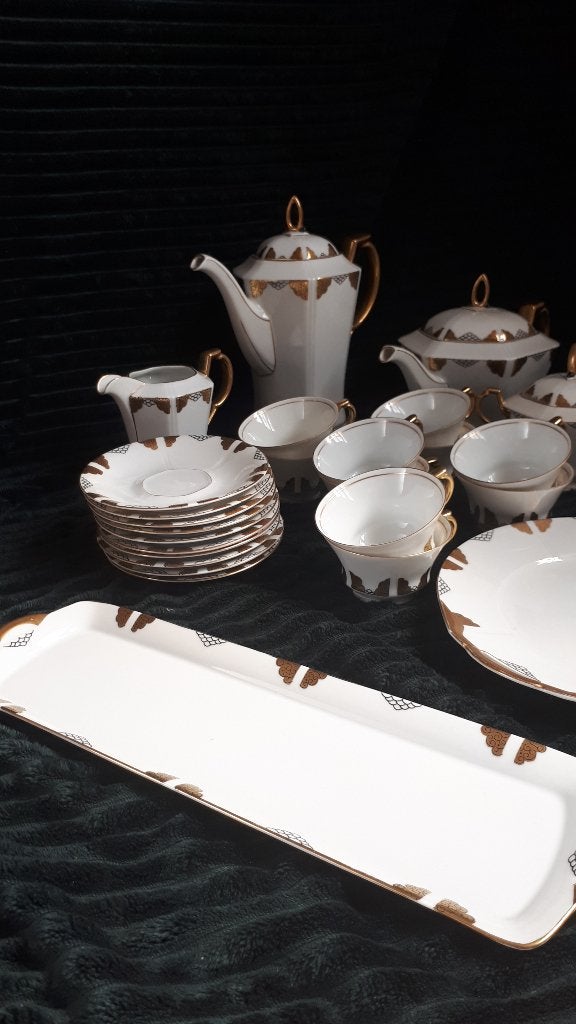 Foto 2 van Art deco koffie en thee servies