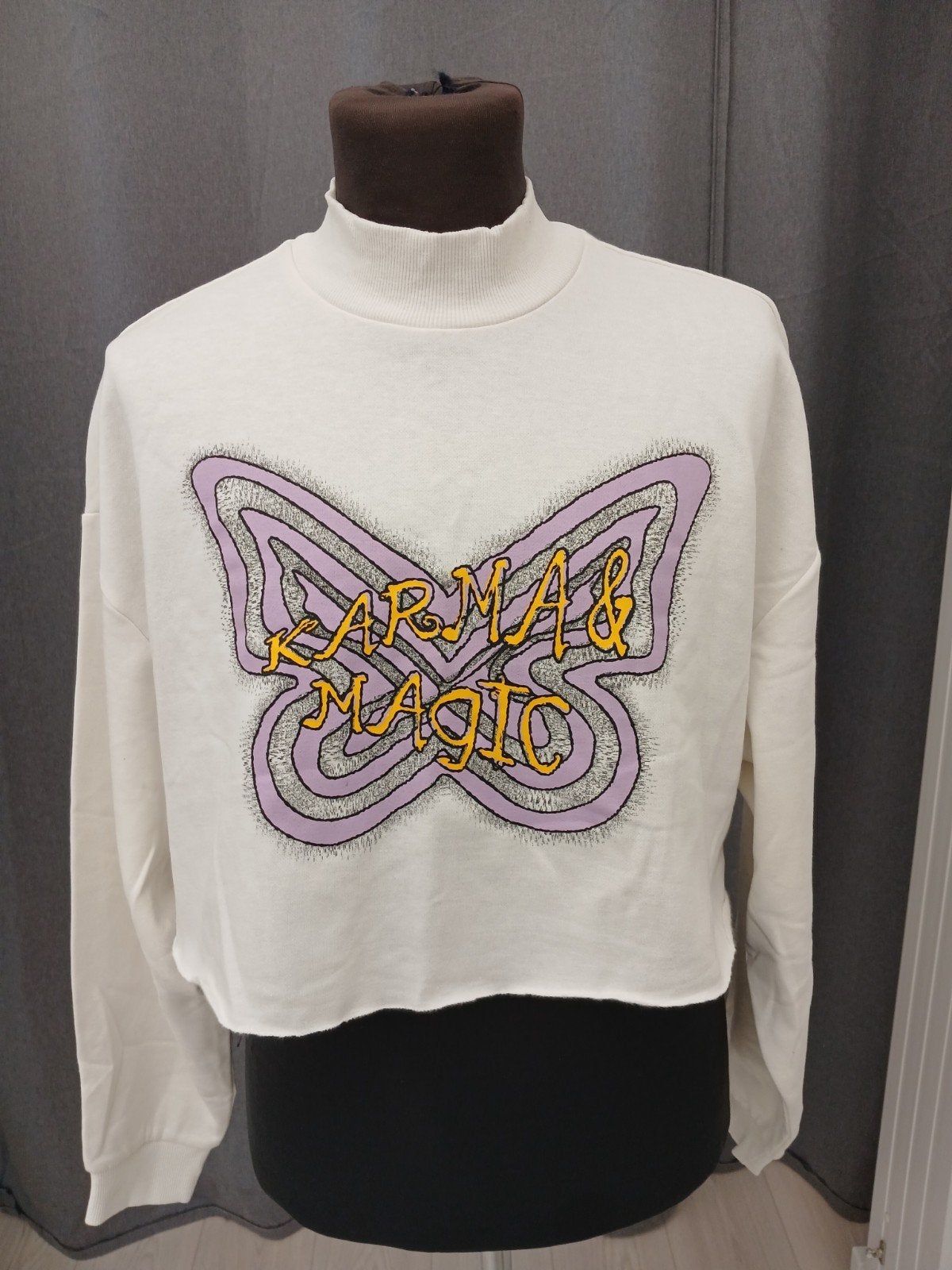 Divided witte trui met 'Karma & Magic' print, maat M/L, Maat 38/40 (M), Wit, Divided H&M, Ophalen of Verzenden