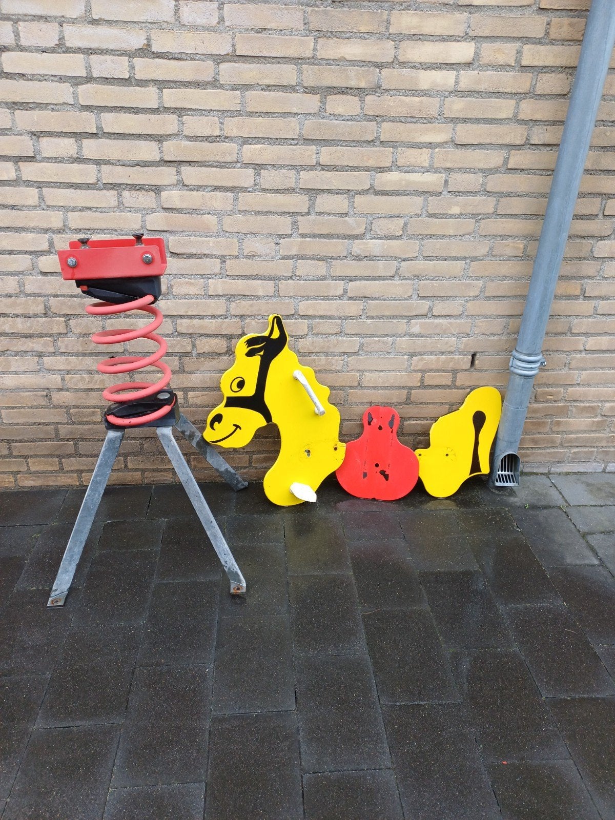 Wipkip / paard / speeltoestel / veer / grondankers, Ophalen, Gebruikt, Aanbouwonderdeel