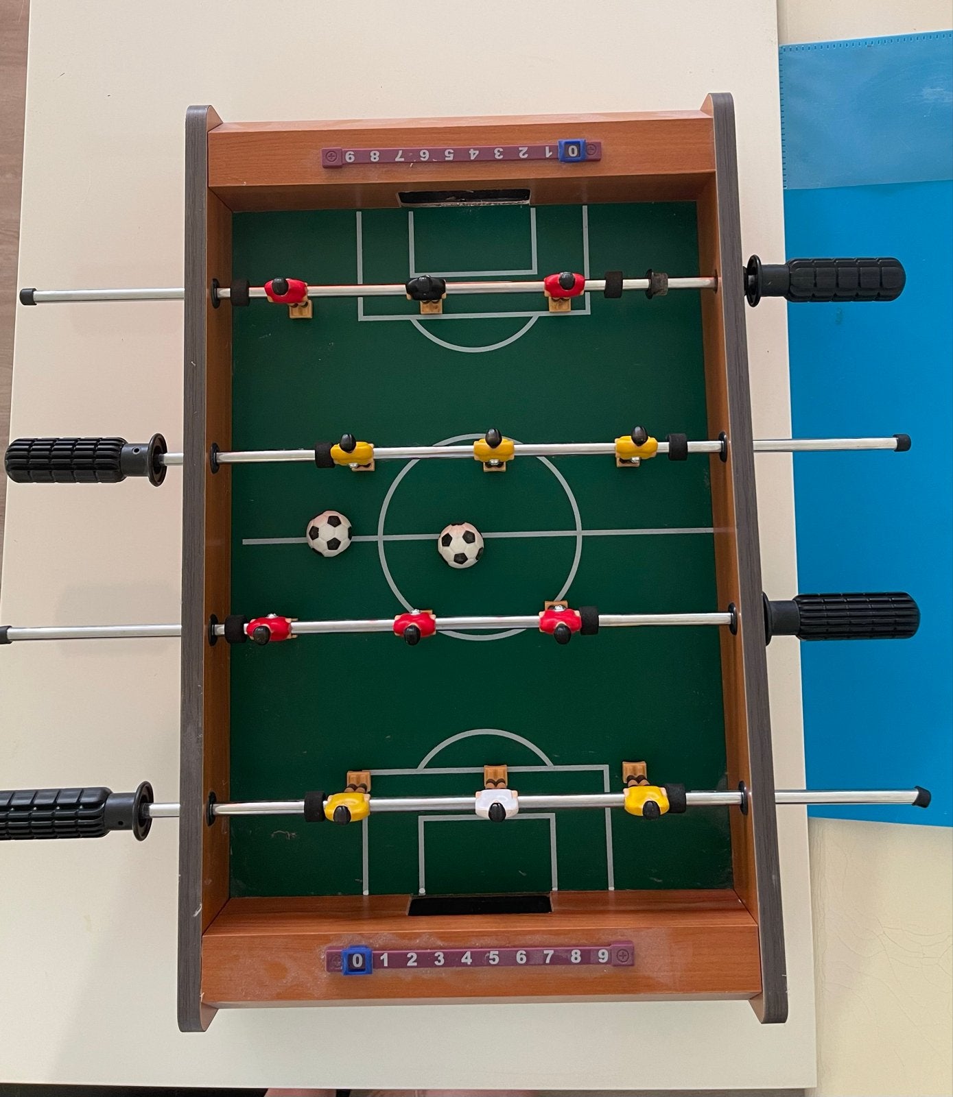 Mini tafelvoetbalspel - Compact en Draagbaar, Ophalen, Gebruikt