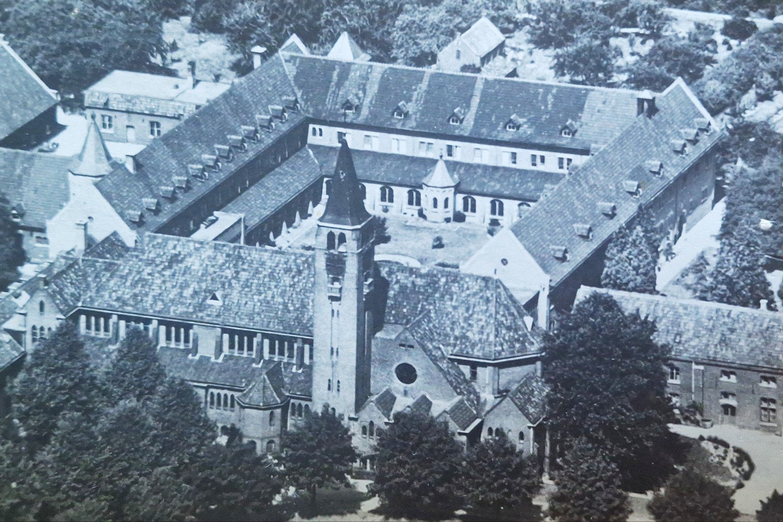 Fotokaart Tegelen - Cistercienser Abdij - 1967, Verzamelen, Ansichtkaarten | Nederland, Ophalen of Verzenden, 1960 tot 1980, Gelopen