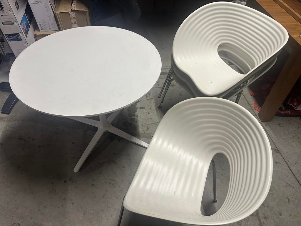 Set van tafel en 4 stoelen, Ophalen