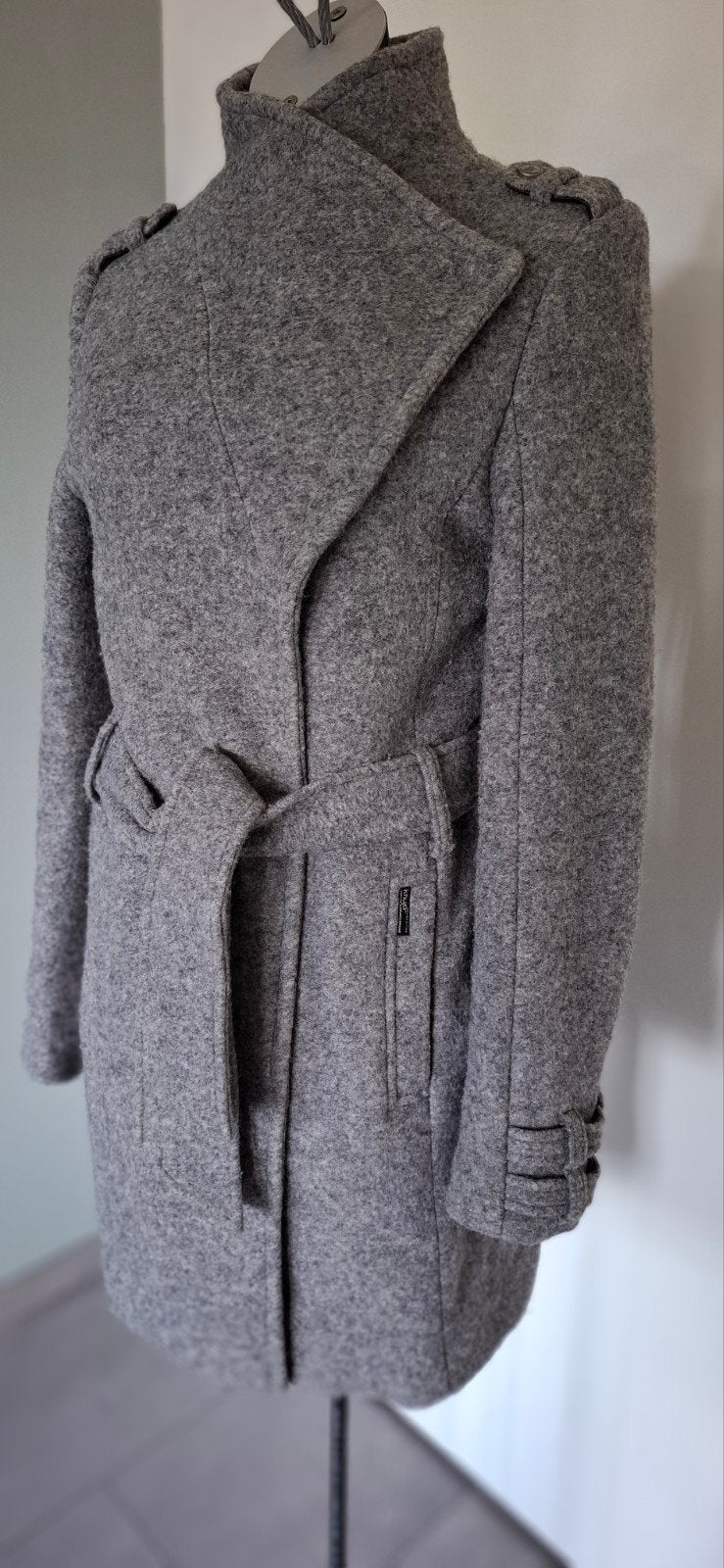 Khujo mantel winterjas wollen jas grijs S 36, Kleding | Dames, Khujo, Ophalen of Verzenden, Maat 36 (S), Grijs