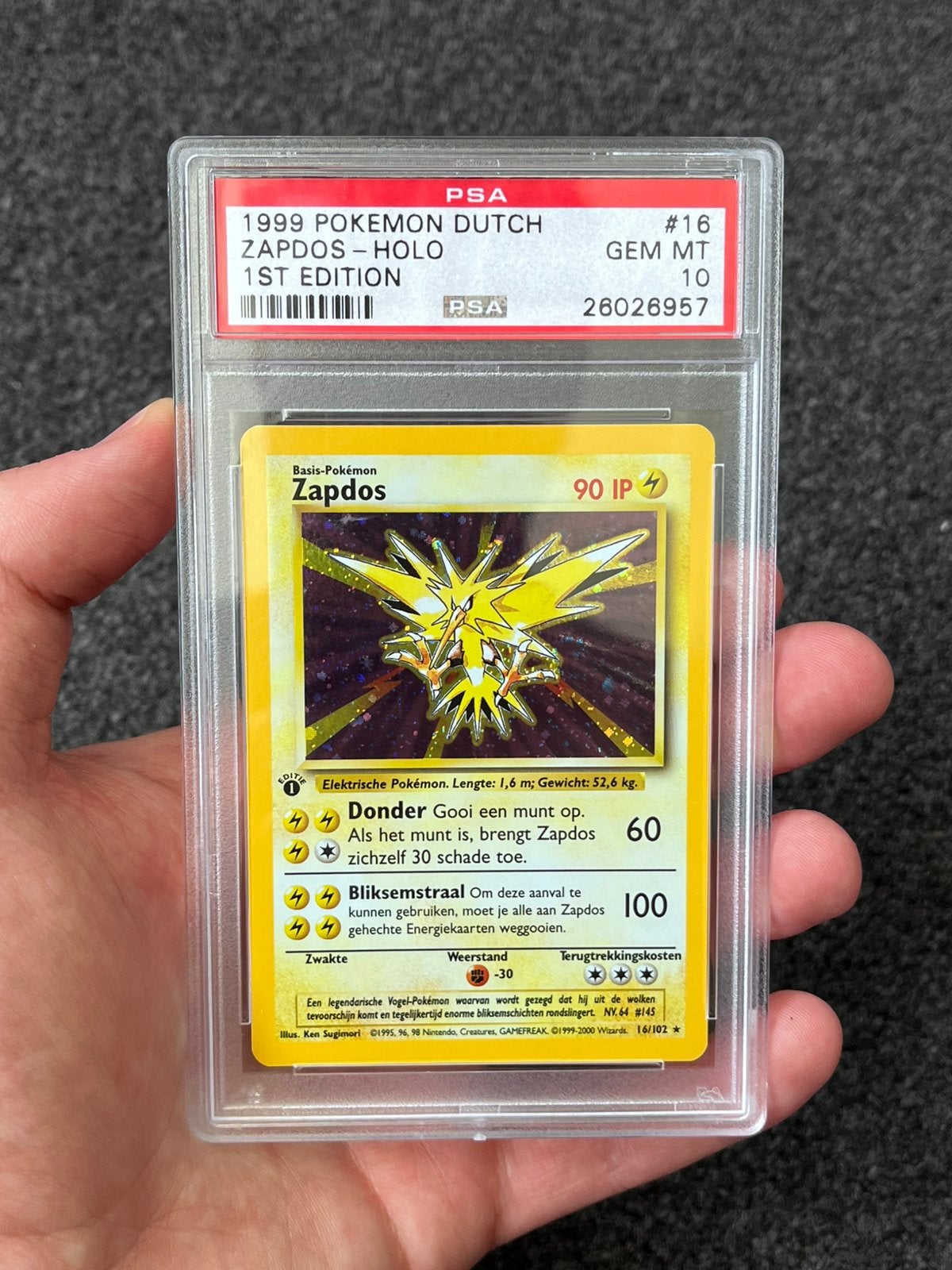 Pokémon POP 9!- PSA 10 Dutch 1st ed Zapdos Holo Base set (2), Ophalen of Verzenden, Zo goed als nieuw, Losse kaart, Foil