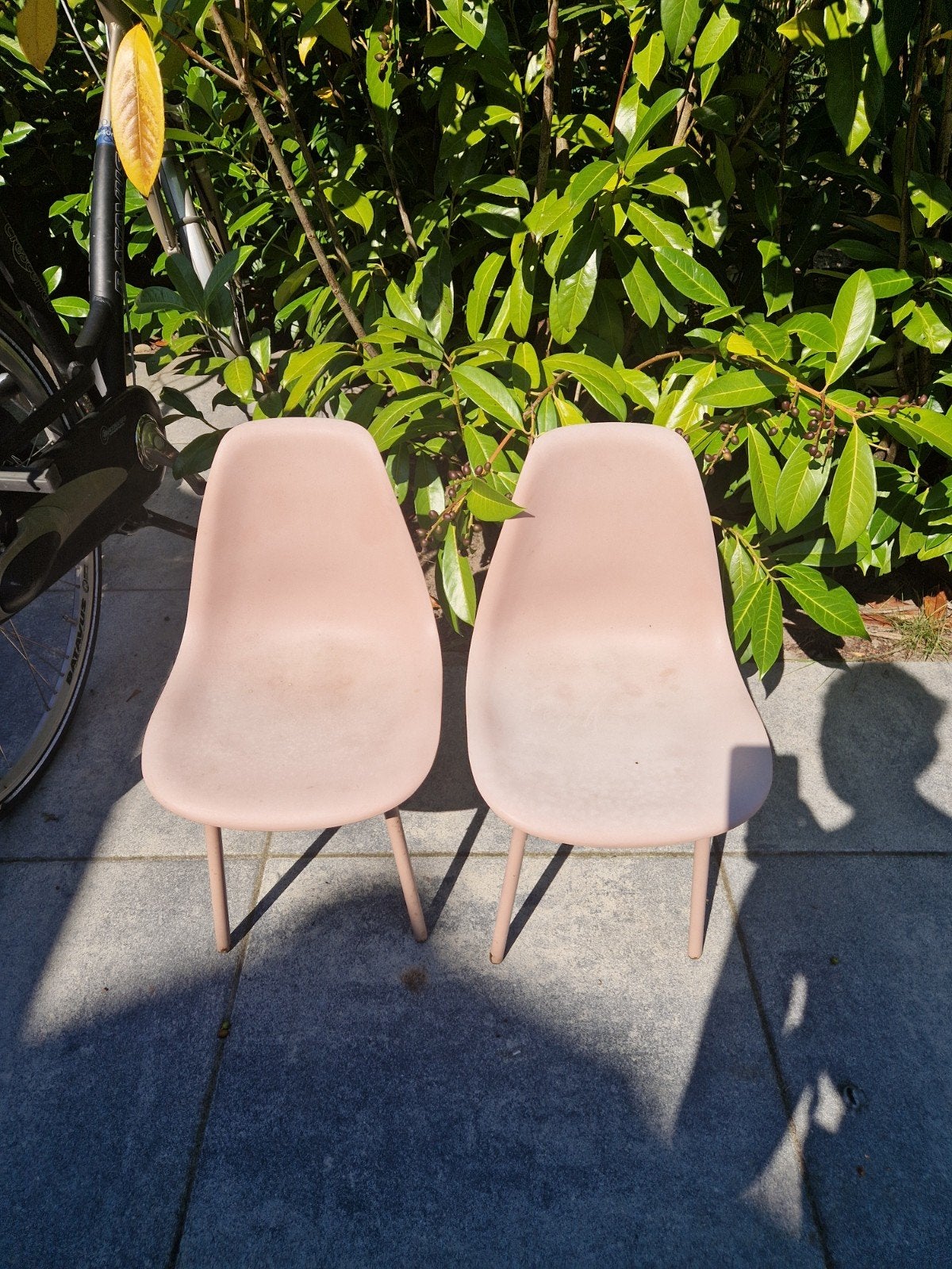 2 Kwantum kinder tuinstoelen roze, Ophalen, Kunststof, Gebruikt, Twee