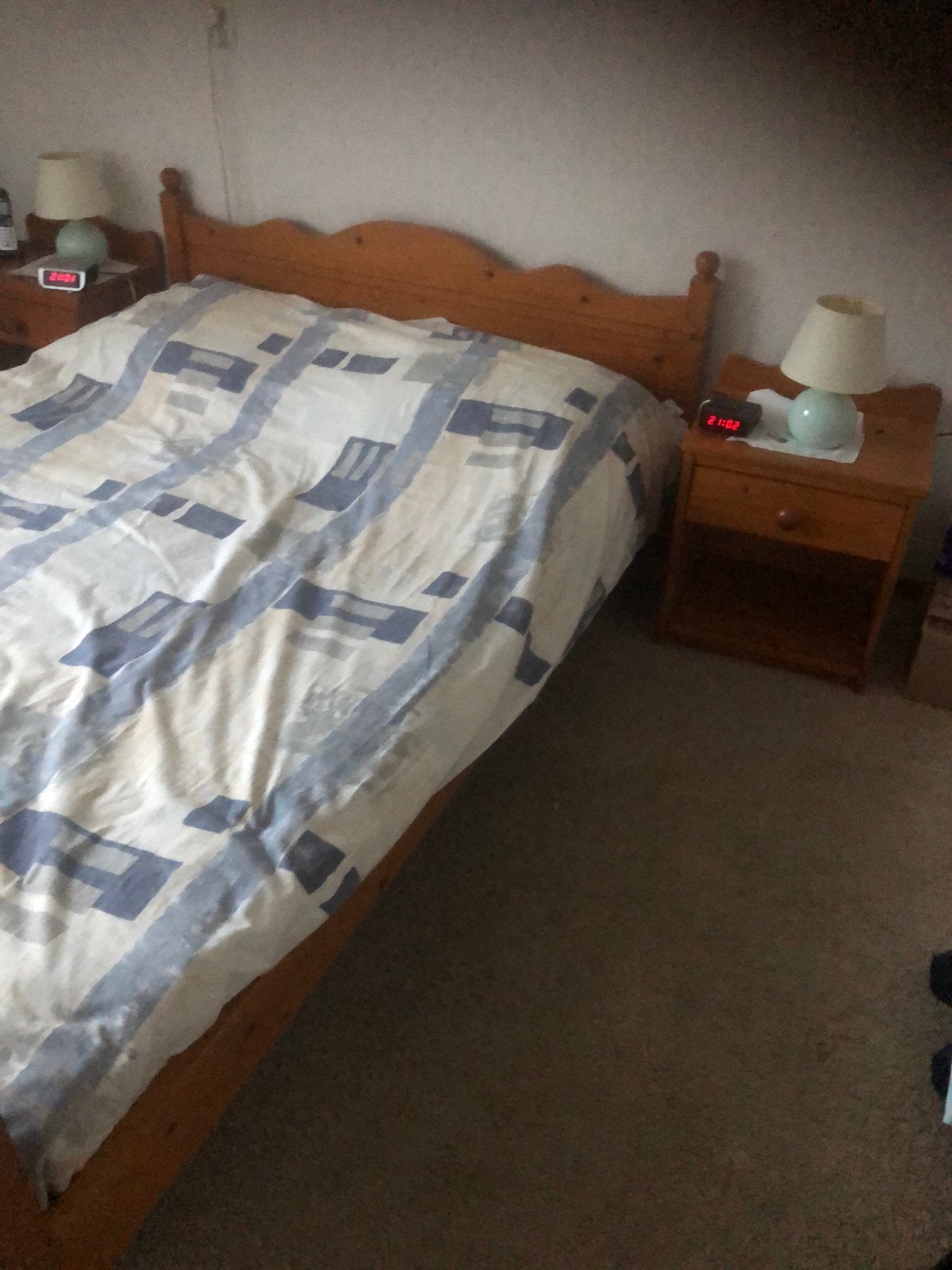 Licht eiken bed met nachtkastje lattenbodem, Ophalen of Verzenden, Gebruikt, Tweepersoons, Licht eiken