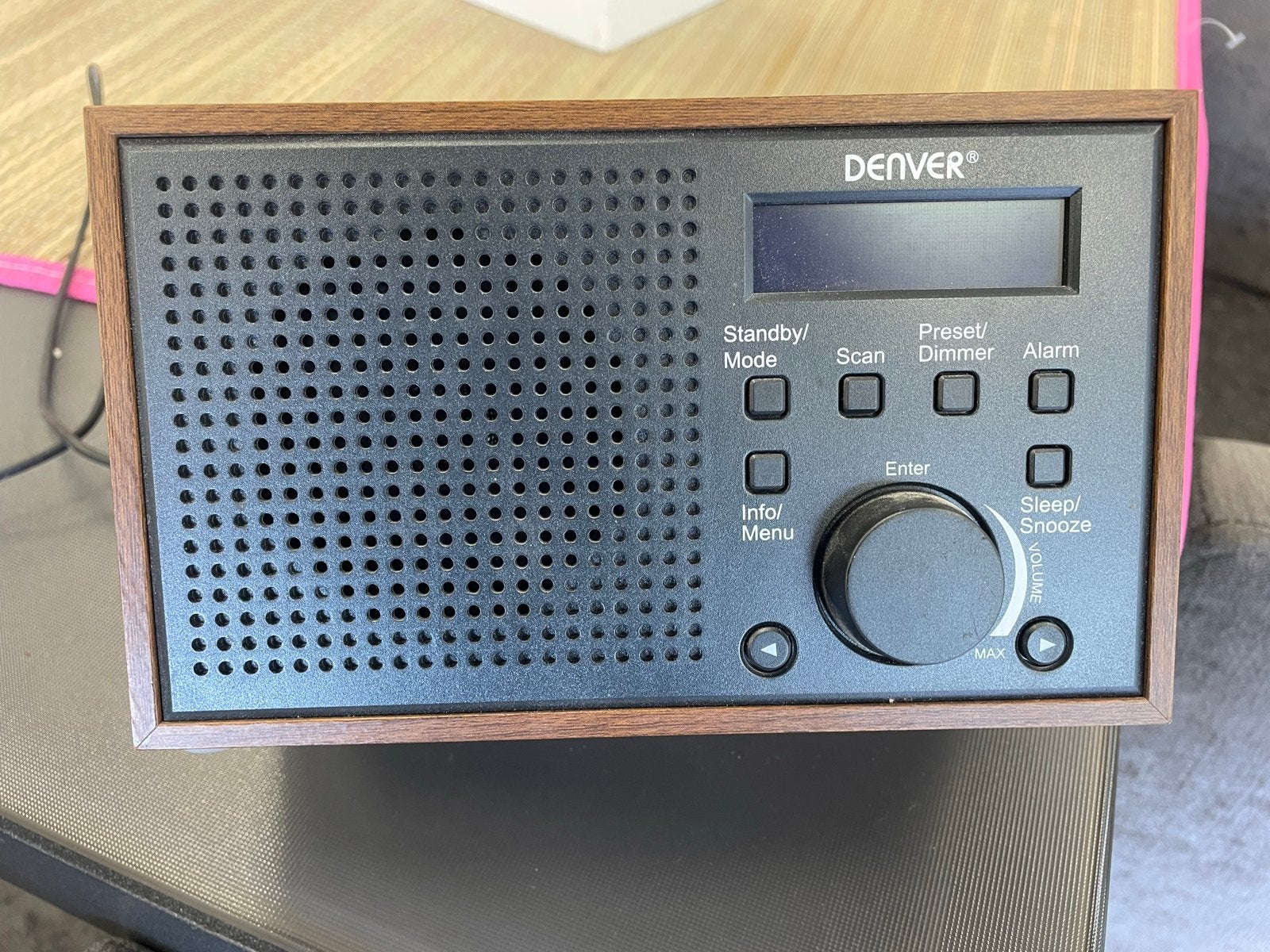 Denver DAB-46 Draagbare DAB+/FM Radio Houtlook, Ophalen, Zo goed als nieuw, Radio