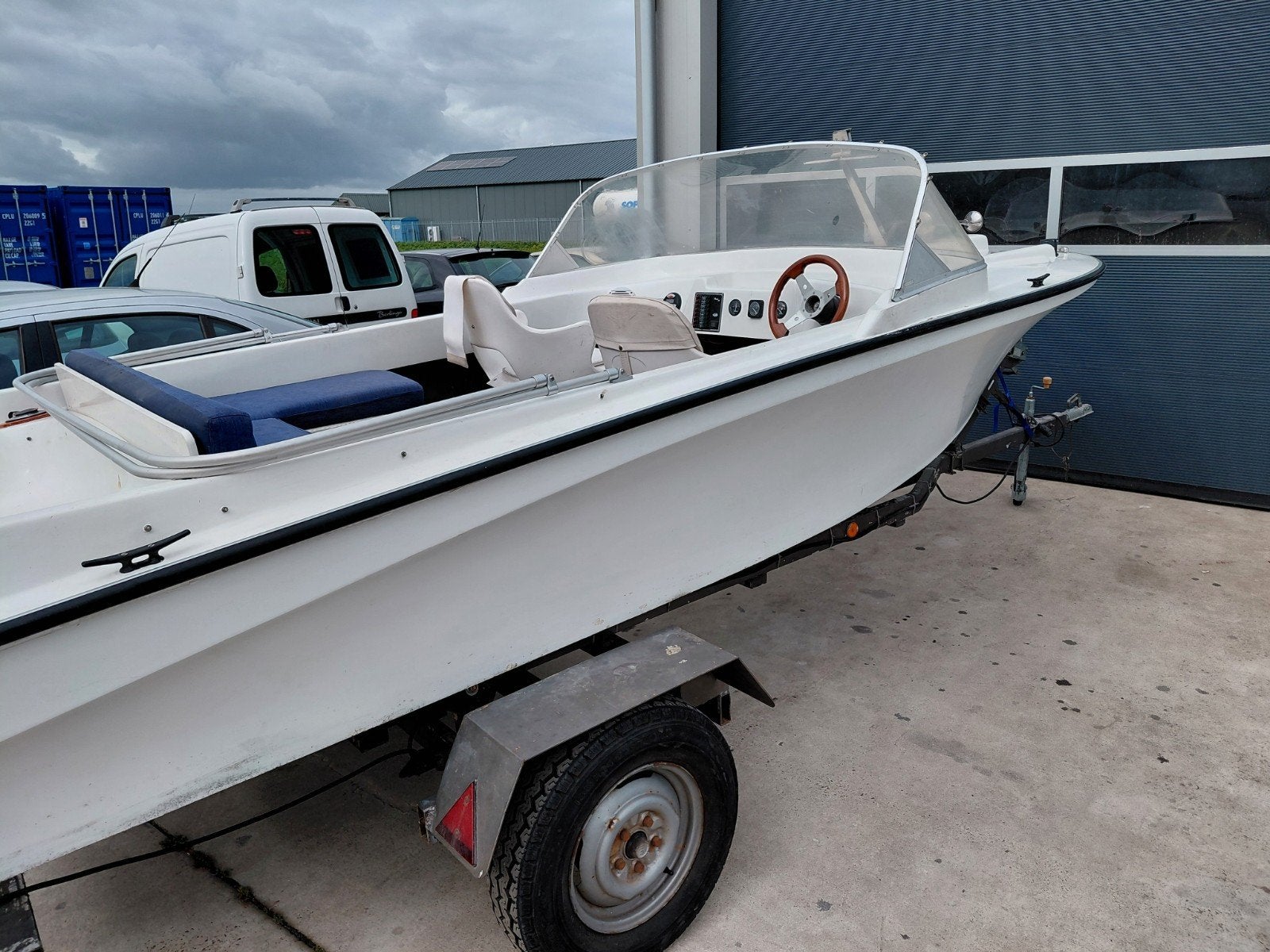 speedboot/ toerboot Inc trailer, Ophalen