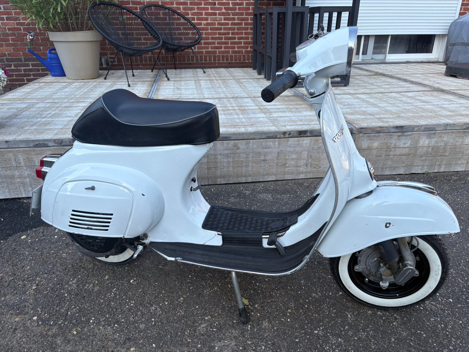 Vespa 125cc oldtimer smallframe, Fietsen en Brommers, Snorfietsen en Snorscooters, Zo goed als nieuw, Vespa, Benzine, Ophalen