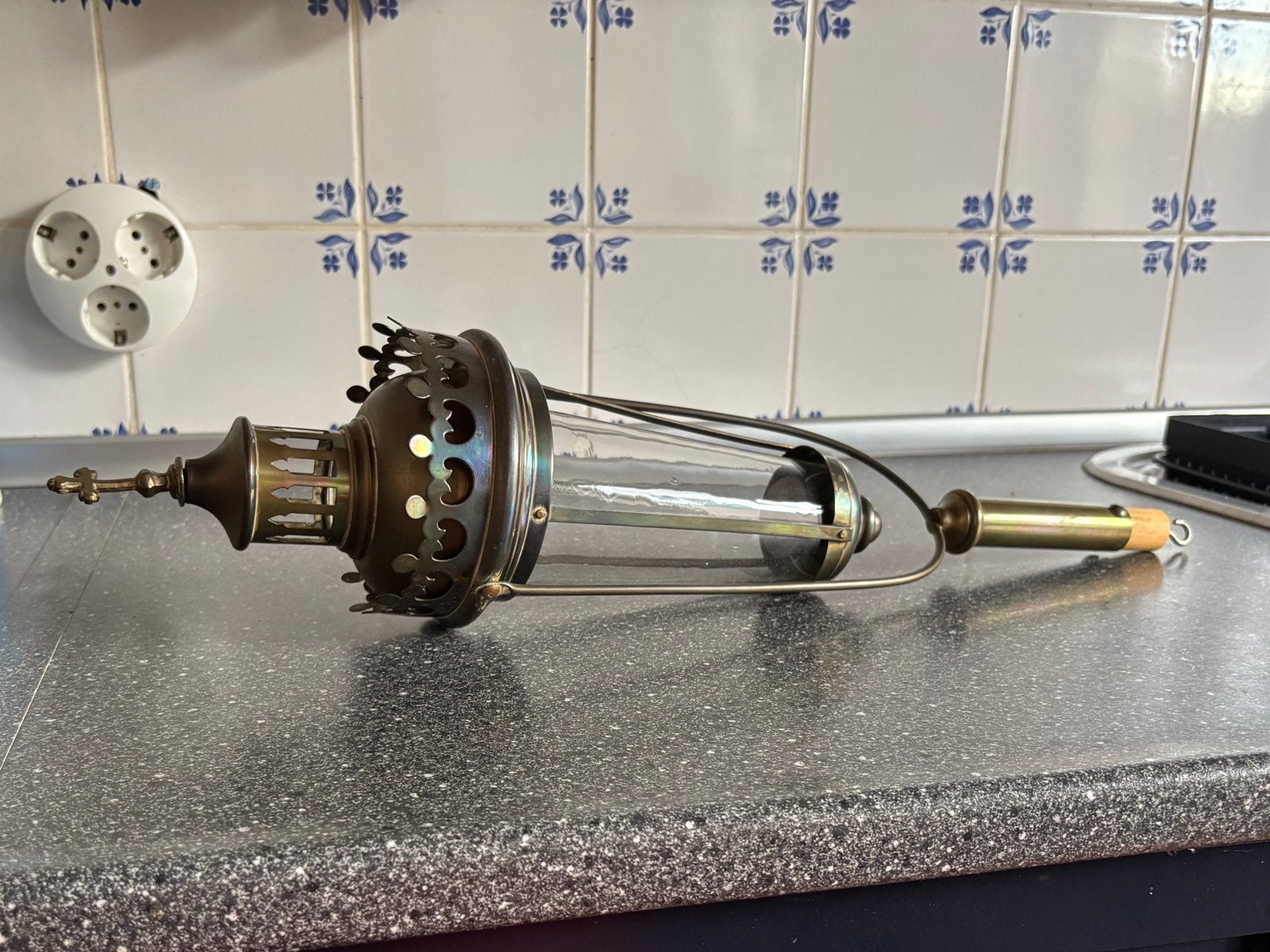 2 antieke kerklampen, Antiek en Kunst, Antiek | Religie, Verzenden