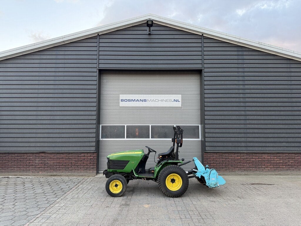 John Deere 4110 Compacttrekker (4WD / HST), John Deere, JDFCustomerSupport@JohnDeere.com, Tot 2500, John-Deere-Strasse 169190
Walldorf