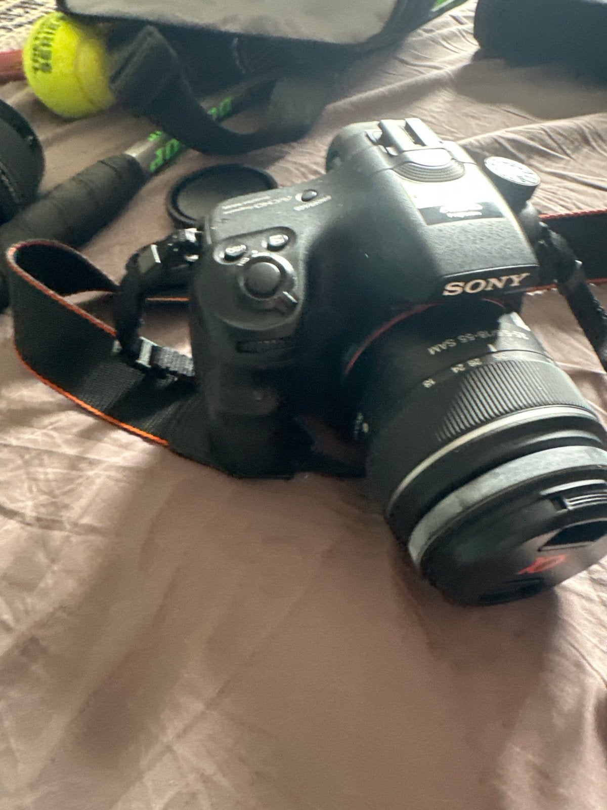 Sony Alpha A57 Spiegelreflexcamera met 18-55mm en 55-200mm l, Gebruikt, Spiegelreflex, Beeldstabilisatie, Ophalen of Verzenden
