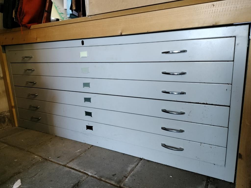 Metalen ladekast met 6 lades., Ophalen
