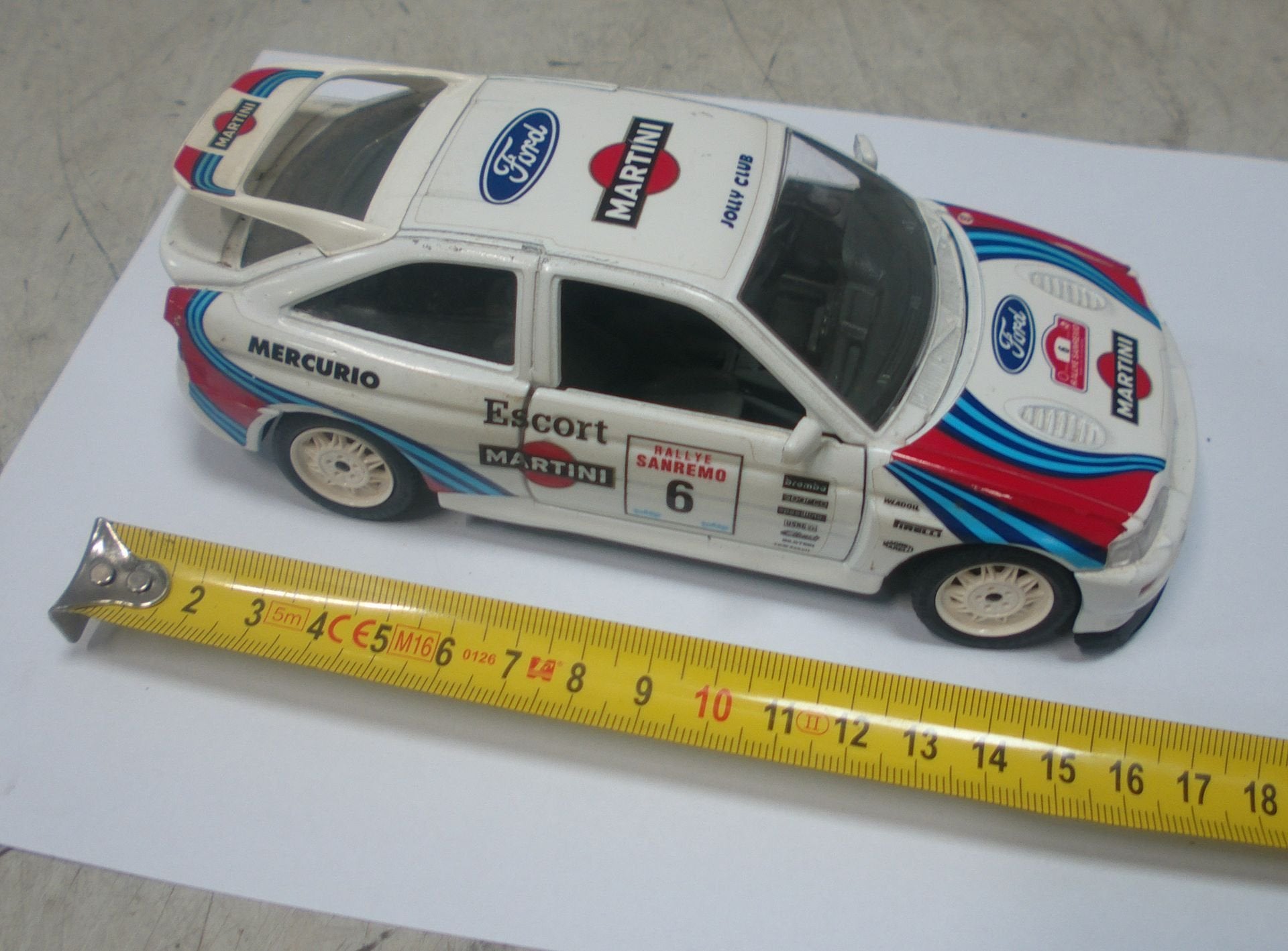 Bburago 1:24 Ford Escort RS Cosworth modelauto uit 1994, Gebruikt, -, Ophalen of Verzenden, -