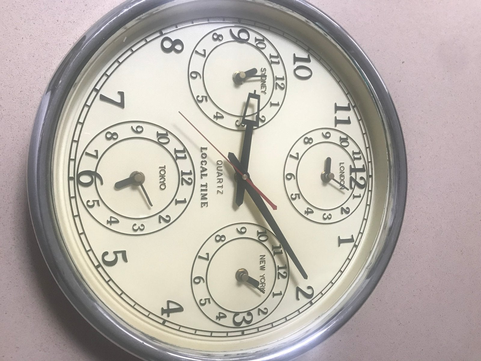 Wandklok Quartz, Ophalen of Verzenden, Zo goed als nieuw, Analoog, Wandklok