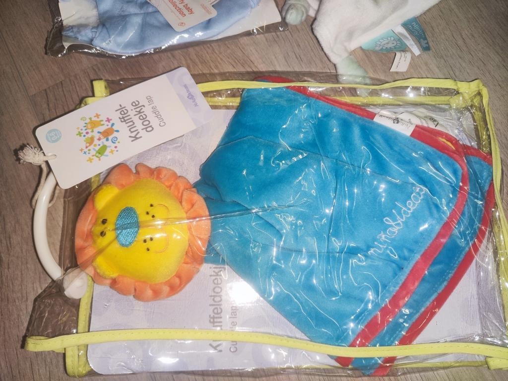 Baby- en kinderartikel, knuffel doel leeuw, Kinderen en Baby's, Kinderspulletjes, Nieuw, Ophalen of Verzenden