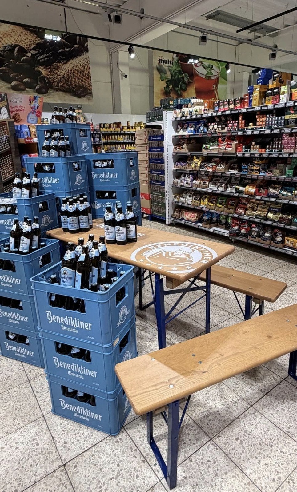 Te koop: Originele Benediktiner biertafelset met 2 banken, Ophalen, Nieuw, Inklapbaar, Rechthoekig