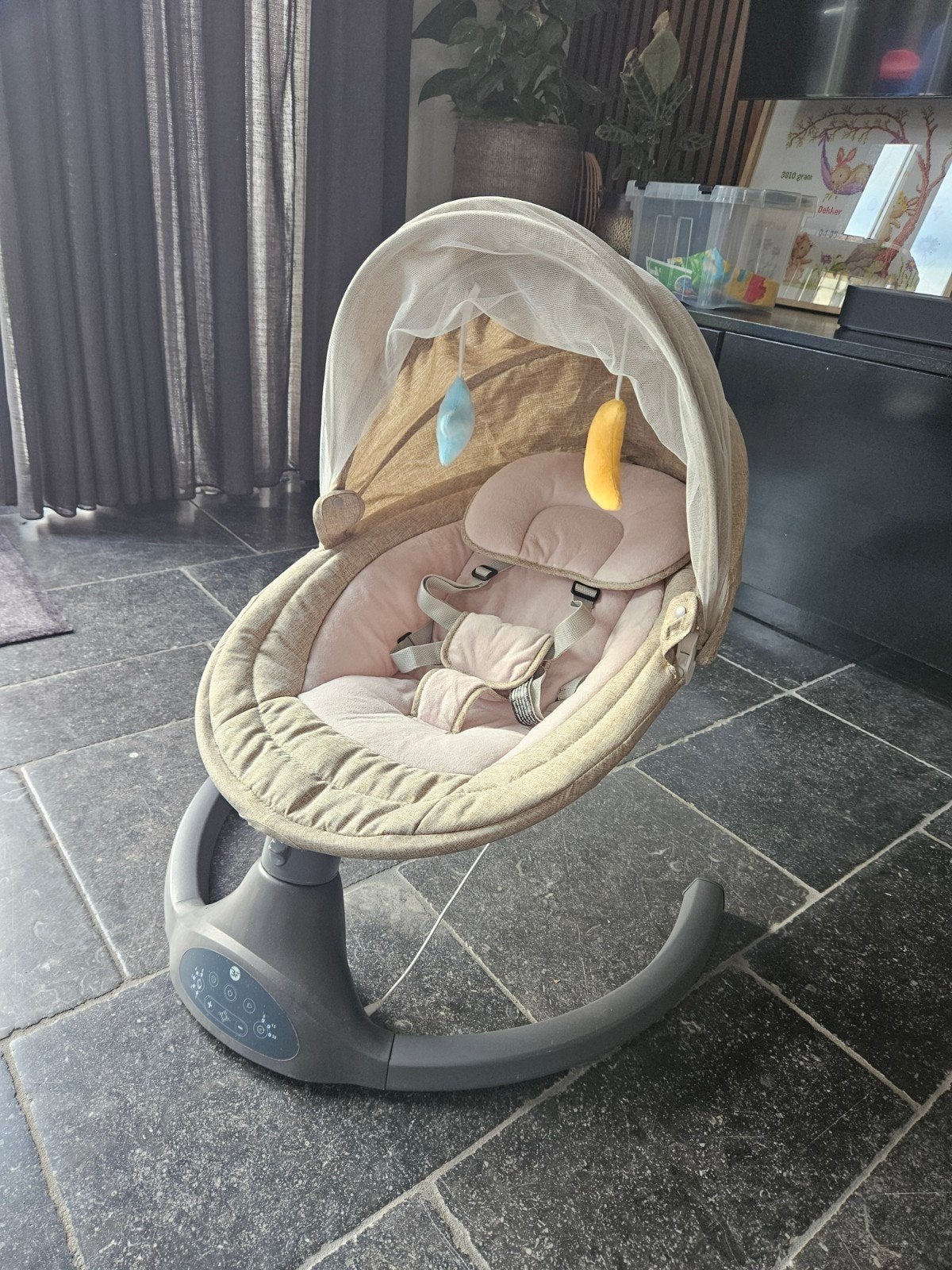 Baby elektrische wipper/schommelstoel, Gebruikt, Schommelstoel, Met gordel(s) of riempje(s), Ophalen