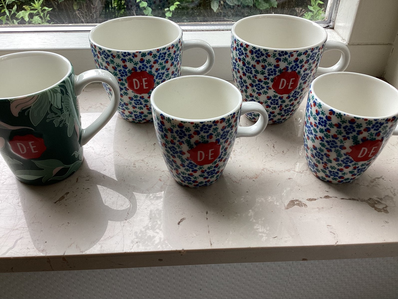D Emokken indigo sunflowers 2cappuccino 27cl 2klein 1hylper, Huis en Inrichting, Keuken | Servies, Ophalen of Verzenden, Zo goed als nieuw
