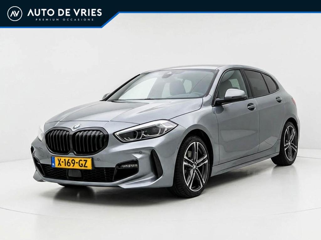 BMW 1-serie 118i Automaat M Sport | Sportstoelen | Carplay |, Gebruikt, Origineel Nederlands, Bedrijf, 3 cilinders