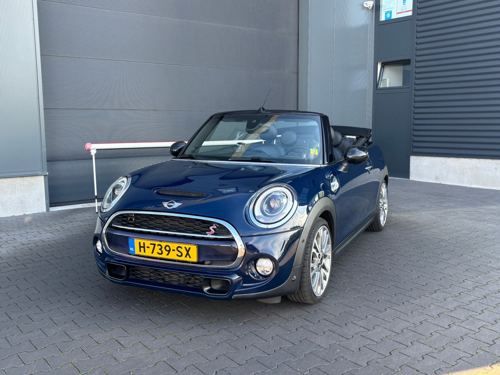 Mini Cooper S 2.0 Cabrio, Auto's, Mini, Particulier, Cooper S, ABS, Achteruitrijcamera, Adaptive Cruise Control, Airbags, Airconditioning