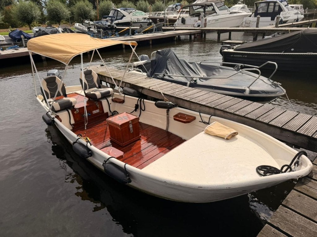 Unieke stalen sloep 5m met Yamaha 8pk 4-takt – vaarklaar, 8 pk, Staal, 5 m, Afdekzeil