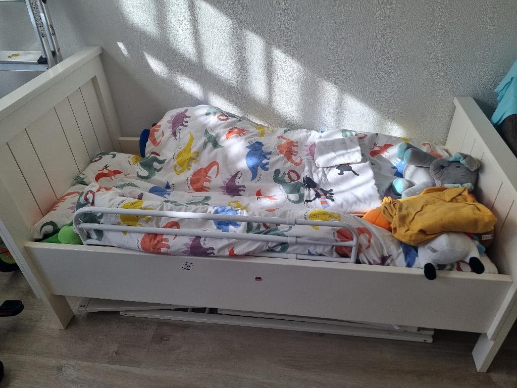 Stevig Peuterbed met toebehoren, Ophalen, Gebruikt, 70 tot 85 cm, 140 tot 160 cm