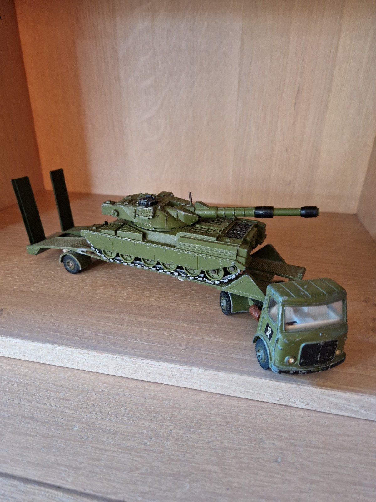 Dinky Toys AEC Articulated Lorry & Chieftain Tank, Ophalen of Verzenden, Gebruikt, Dinky Toys