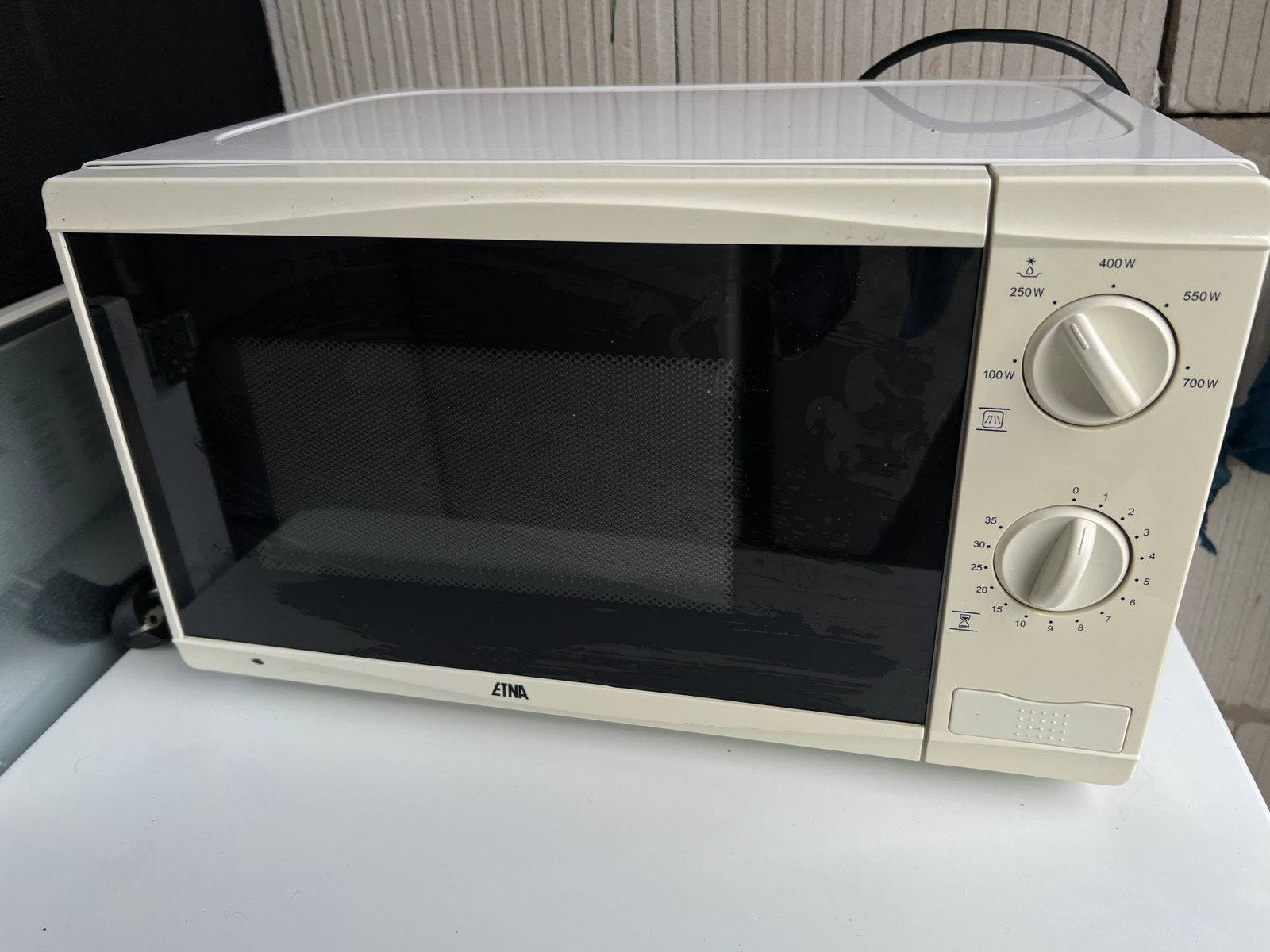 Als nieuw en bijna niet gebruikte Magnetron, Witgoed en Apparatuur, Magnetrons, Ophalen, Zo goed als nieuw