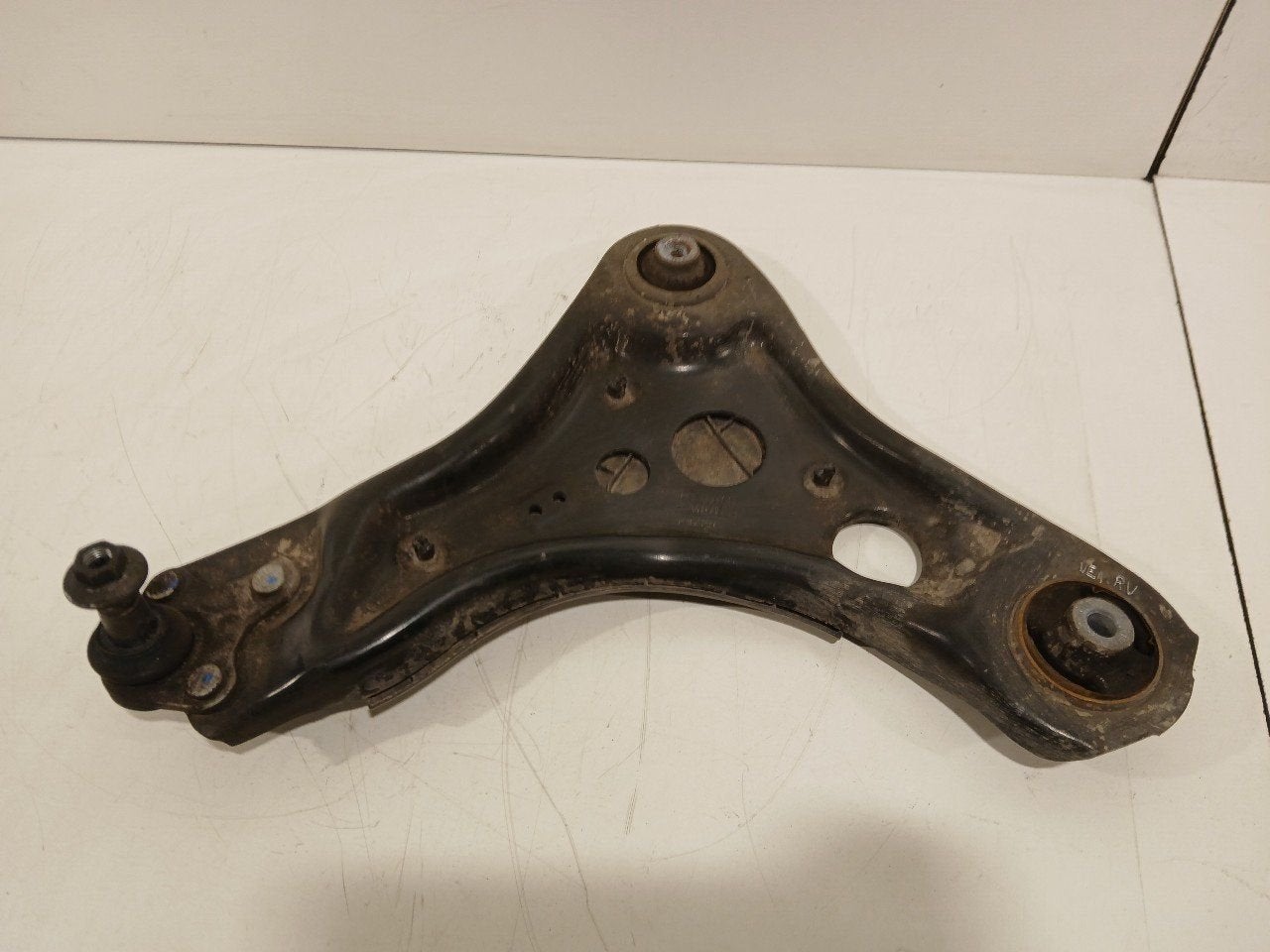 Draagarm rechts voor Volkswagen ID.3, Onderdelen@venauto.nl, Van der Ven Autorecycling B.V., Gebruikt, Ettenseweg 76, 4706 PB Roosendaal, The Netherlands