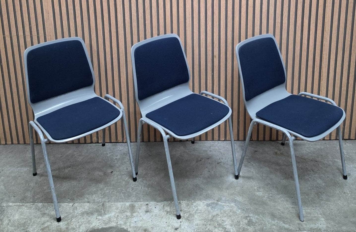 20 x Vintage schoolstoelen kantine stoelen vergaderstoelen, Huis en Inrichting, Ophalen of Verzenden, Zo goed als nieuw, Blauw