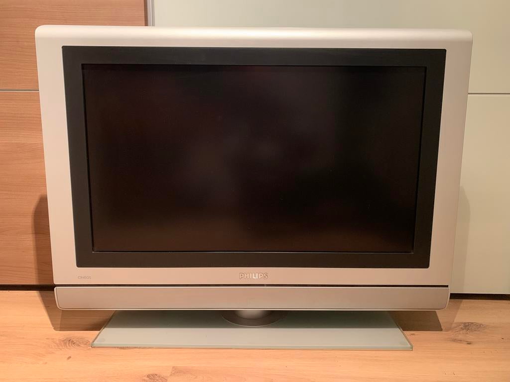 2x Philips Cineos Ambilight 32 inch, Audio, Tv en Foto, Televisies, Gebruikt, 80 tot 100 cm, Philips, 50 Hz, Ophalen of Verzenden