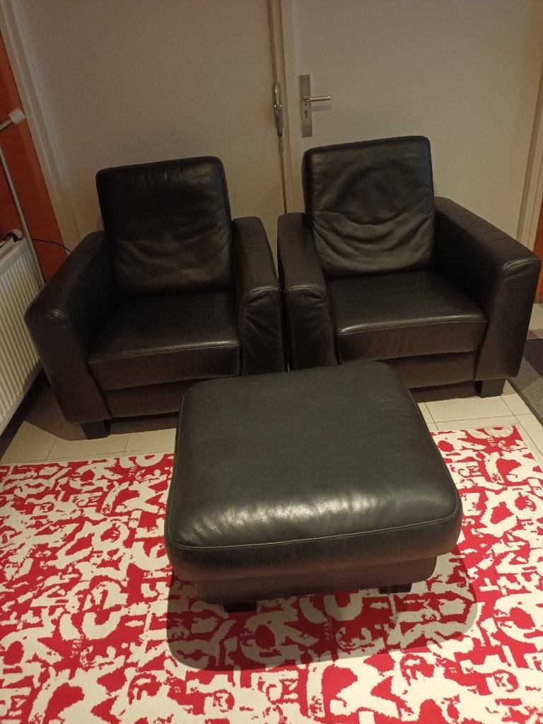2 leren fauteuils stoelen Goossens Zwart leder met hocker, Huis en Inrichting, Fauteuils, Ophalen, Gebruikt, 75 tot 100 cm, Leer