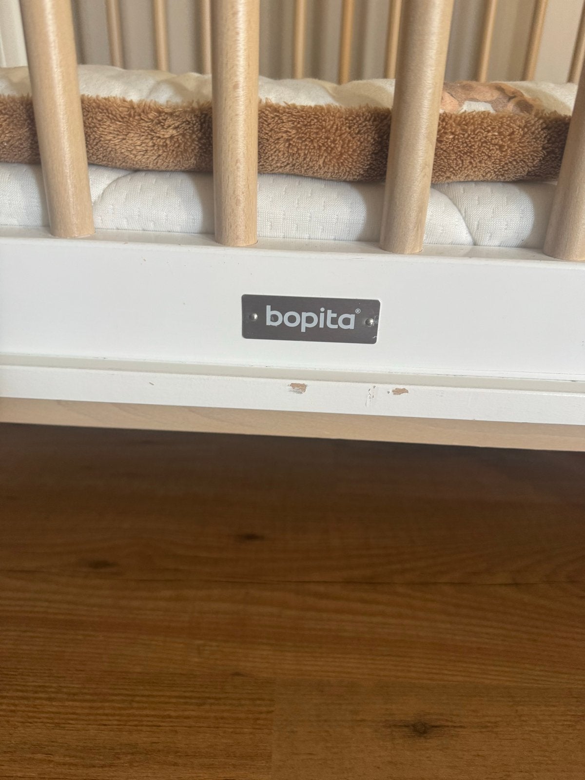 Bopita Kinderbox - Wit met Houten Spijlen, Ophalen of Verzenden, Gebruikt, Vierkant, In hoogte verstelbaar