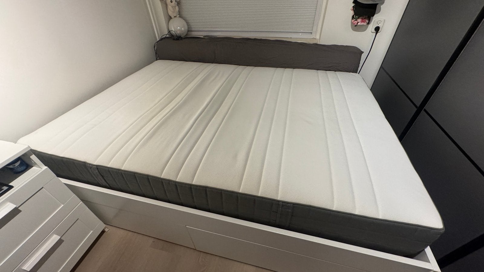 IKEA HOVAG 140x200 matras, middelhard, ZGAN, Ophalen, 140 cm, Zo goed als nieuw, Twijfelaar