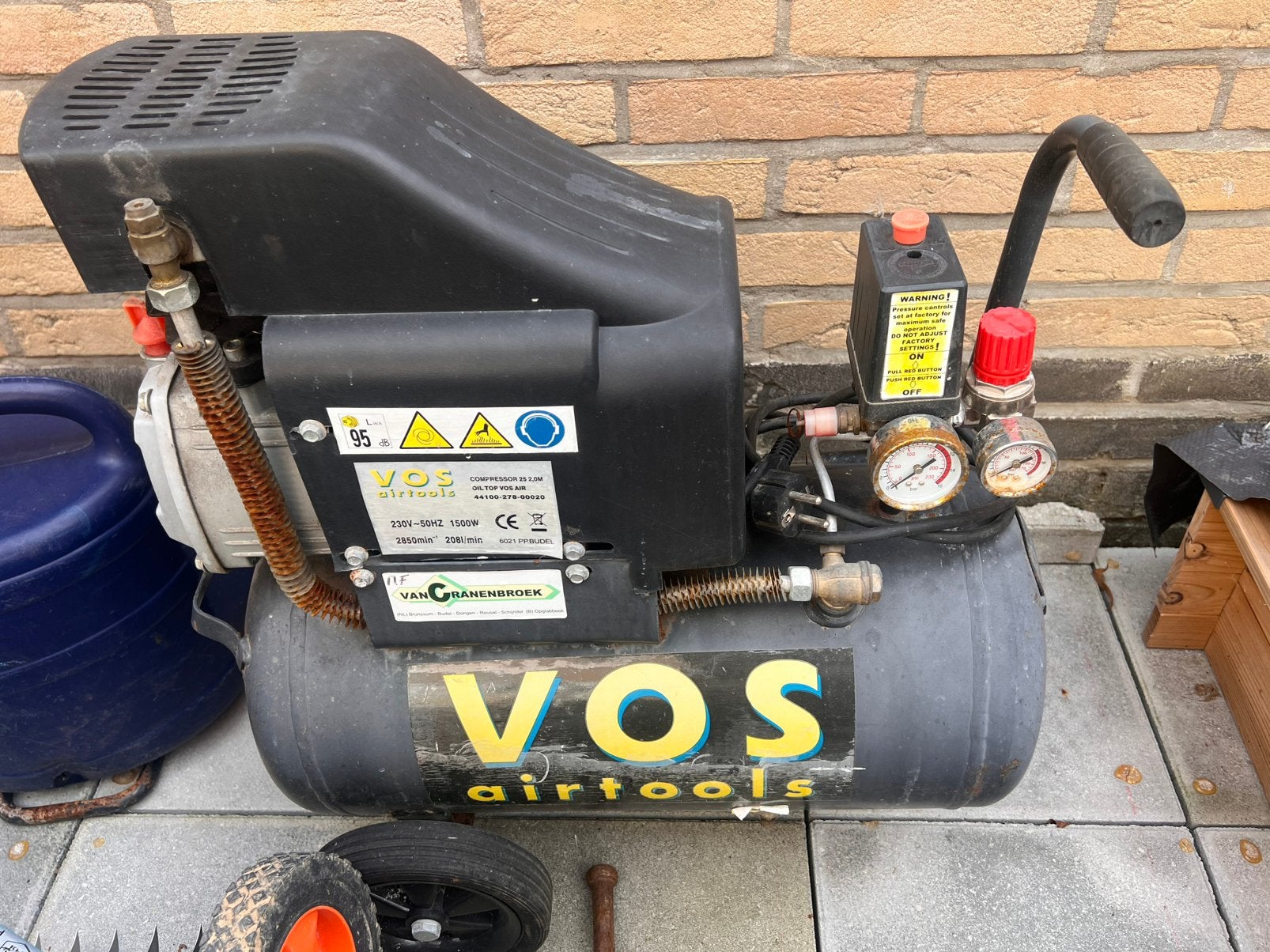 Compressor, Ophalen of Verzenden, Zo goed als nieuw, Minder dan 200 liter/min