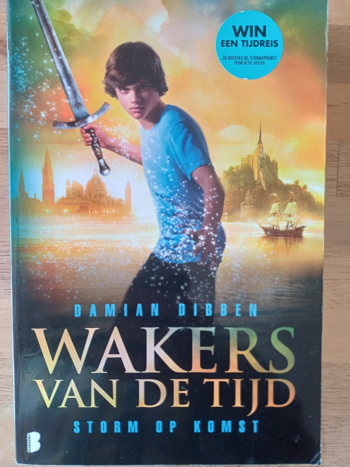 Damian Dibben - Storm op komst, Ophalen of Verzenden, Zo goed als nieuw, Damian Dibben