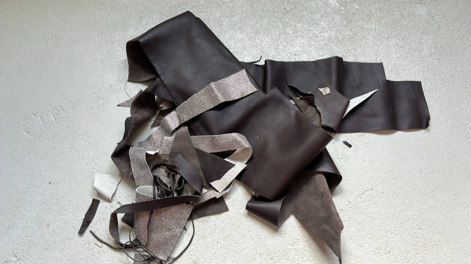Restjes leer, Bruin, Leer of Kunstleer, Ophalen of Verzenden, 30 tot 120 cm