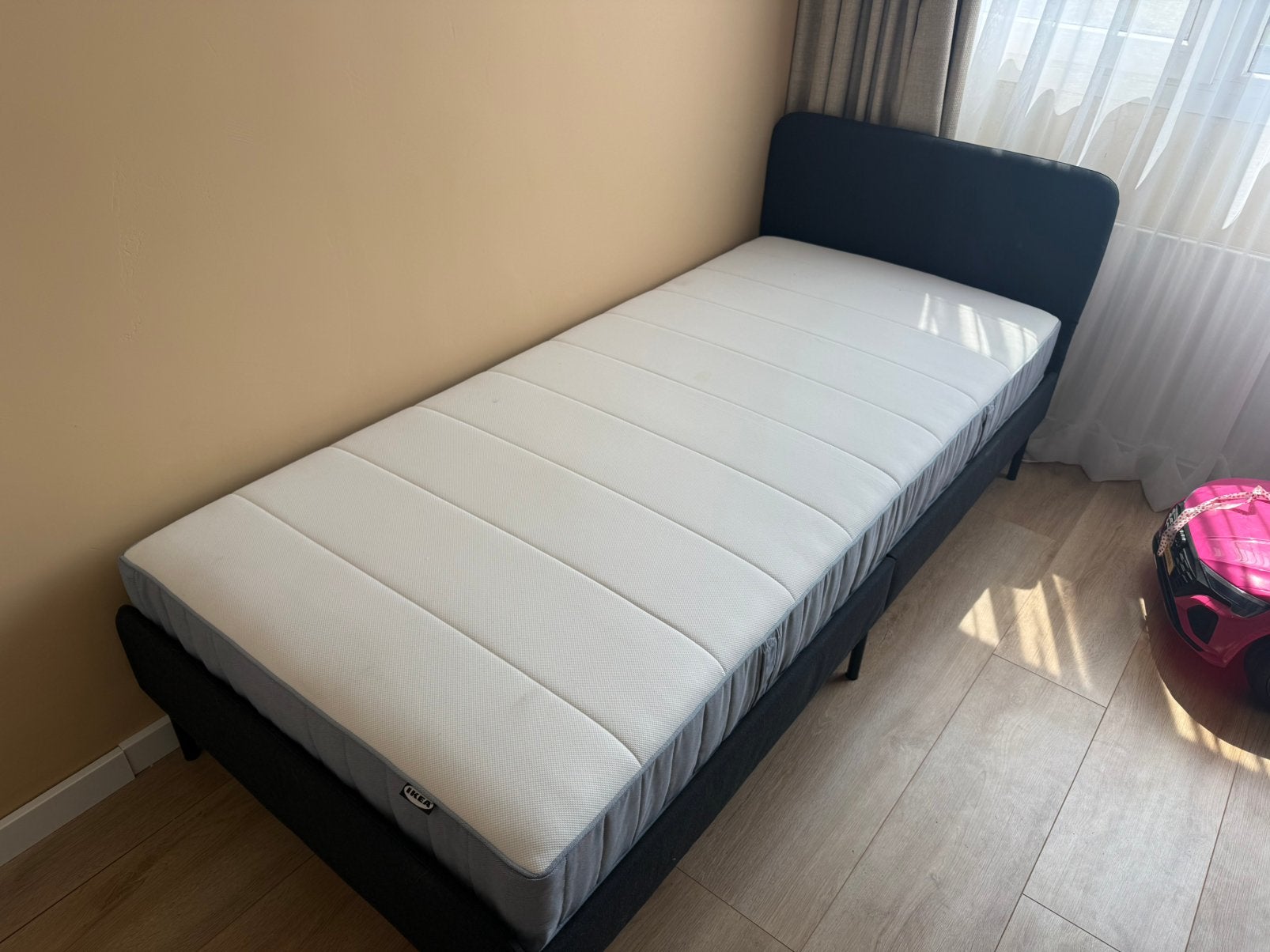 Eenpersoons bed. Niet gebruikt!, Ophalen, Nieuw, Eenpersoons, 90 cm