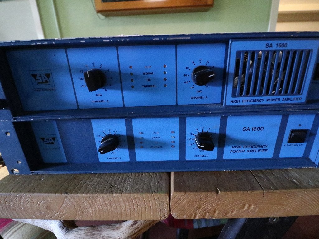 2x Stage Acompany SA1600 power amps, Ophalen, Gebruikt, Minder dan 500 watt, P.A.