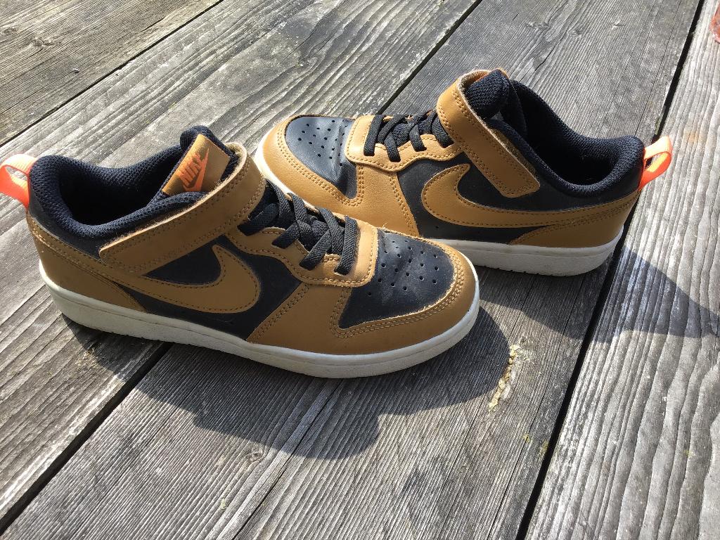 Nike schoenen maat 33, Jongen of Meisje, Schoenen, Ophalen of Verzenden, Zo goed als nieuw