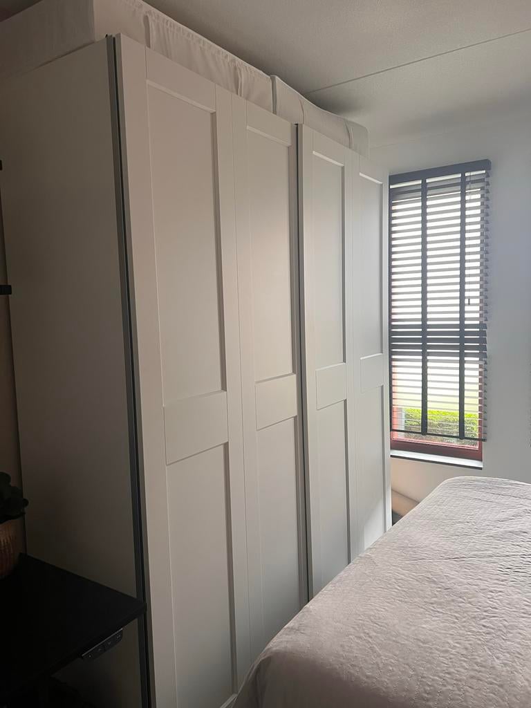 IKEA PAX / GRIMO Kledingkast Wit (236 cm hoog), Huis en Inrichting, Kasten | Kledingkasten, Zo goed als nieuw, 200 cm of meer